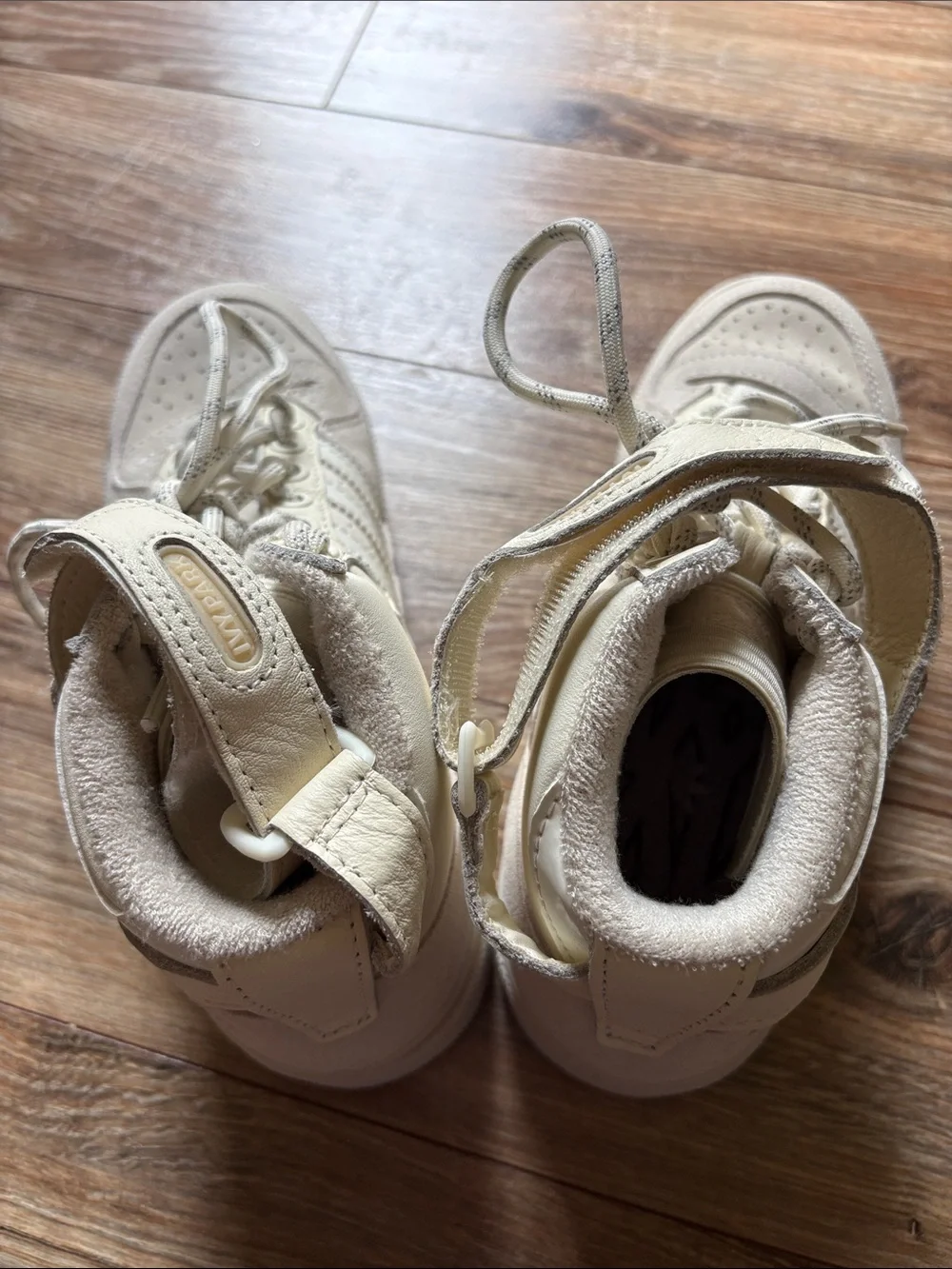Ivy Park x adidas Forum Mid 'Icy Park - Cream White'